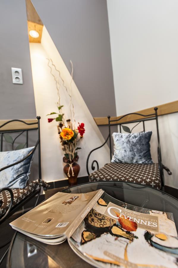 Florac Logis Hotel Restaurant Des Gorges Du Tarn מראה חיצוני תמונה