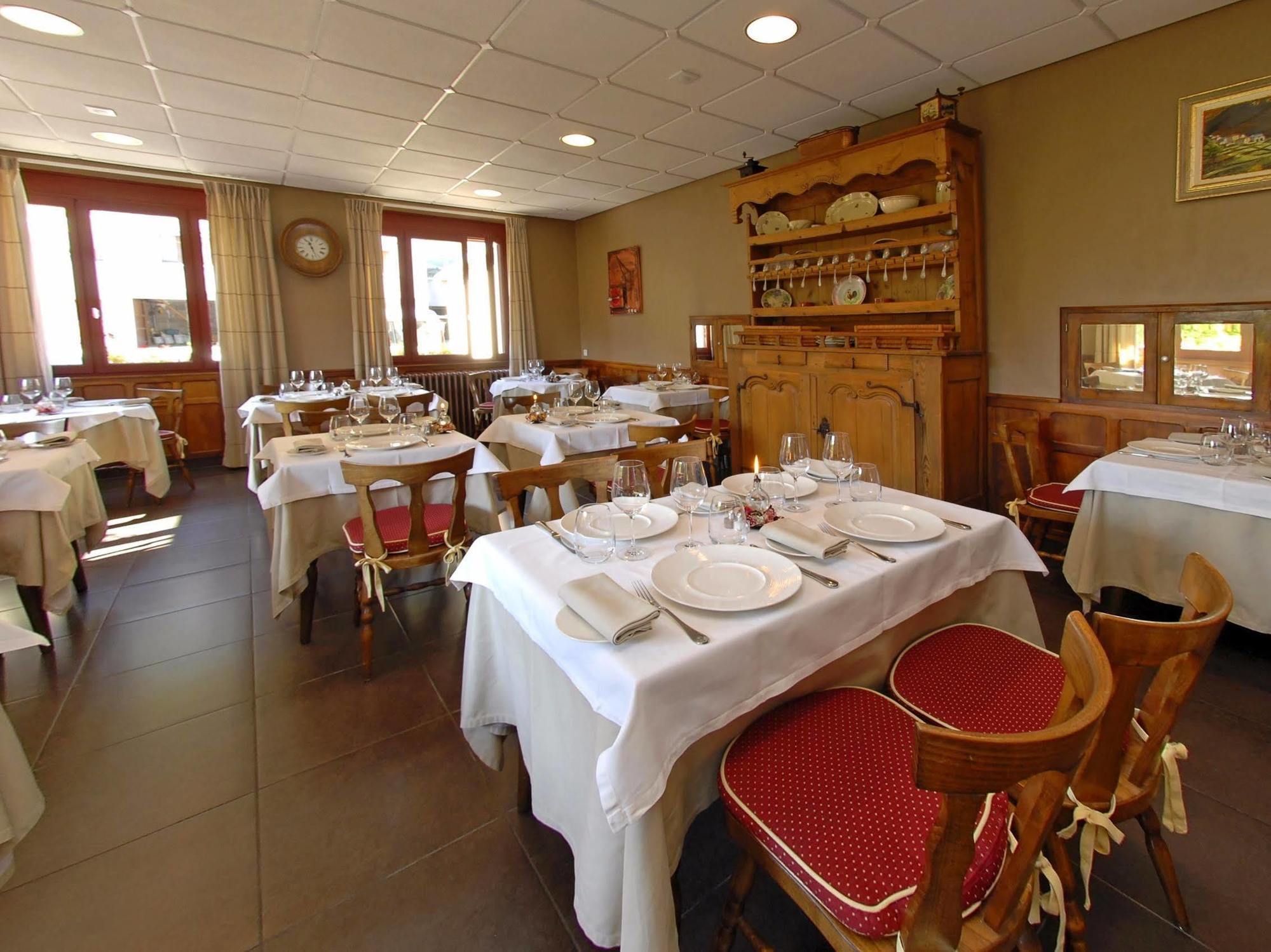 Florac Logis Hotel Restaurant Des Gorges Du Tarn מראה חיצוני תמונה